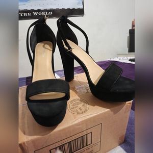 Top moda black high heel shoes size 8